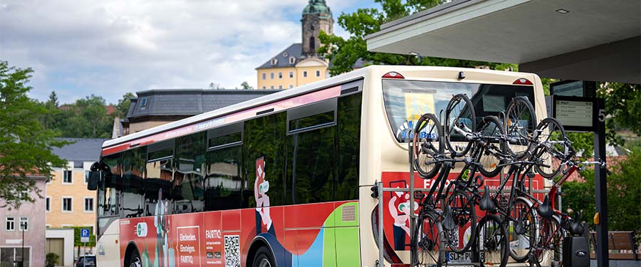 Fahrradbus-KomBus Fahrrad Bus der KomBus am Rudolstädter Busbahnhof